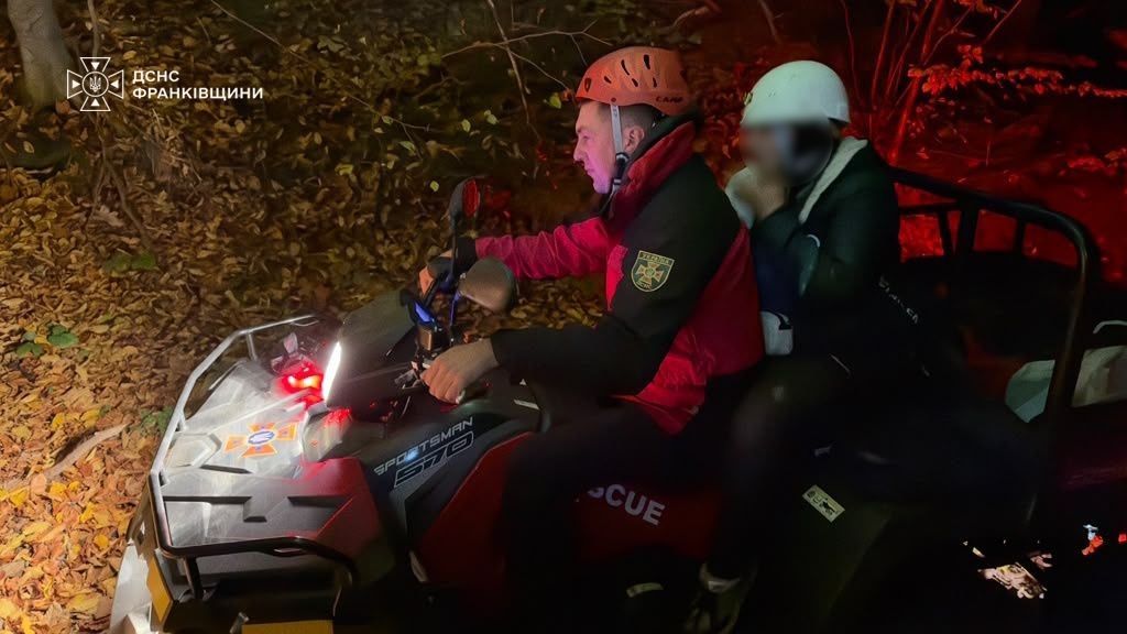На Надвірнянщині заблукала жінка: викликали рятувальників