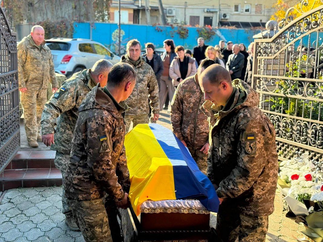 На вічний спочинок в Отинії провели Героя Ярослава Малашинського 7