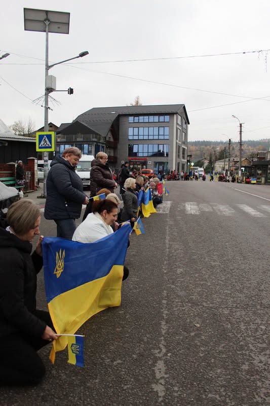 У Делятині попрощалися із загиблим захисником Іваном Гуменюком 1