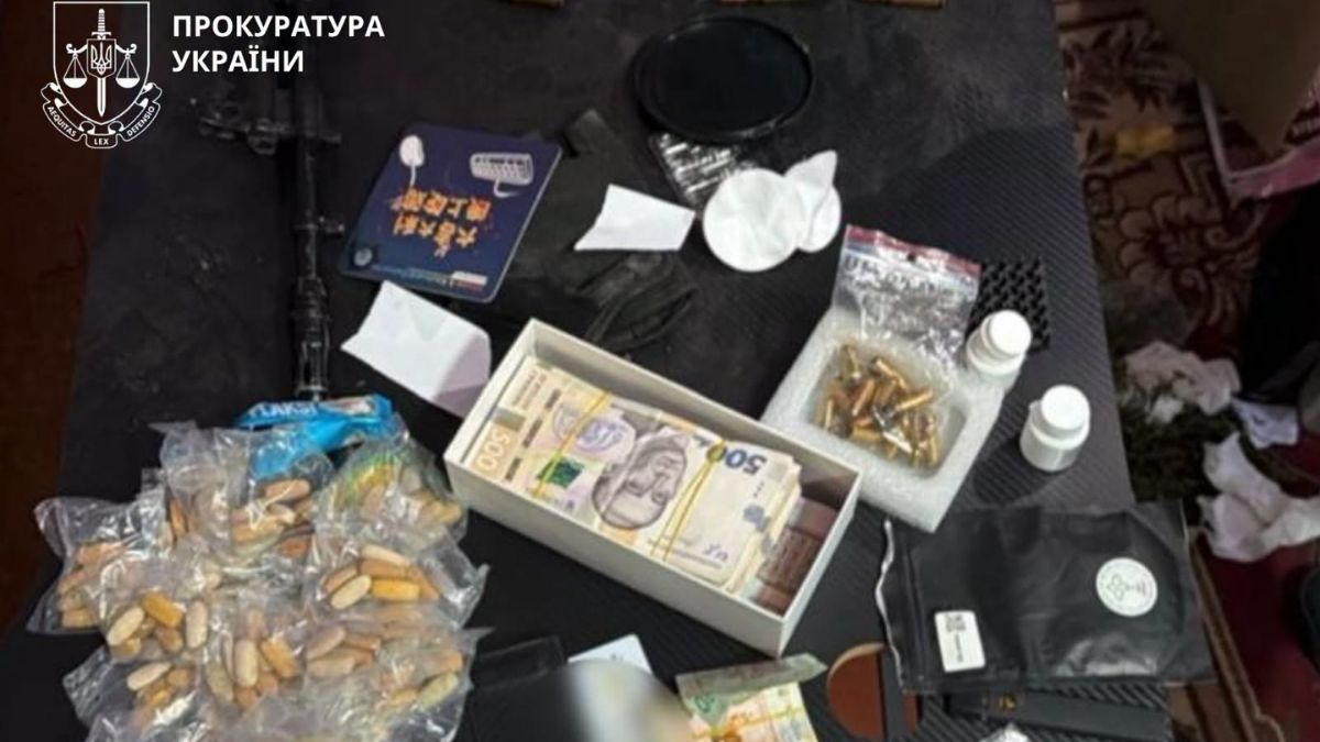 Троє мешканців Коломийського району підозрюються у кіберкрадіжках на понад півмільйона гривень 1