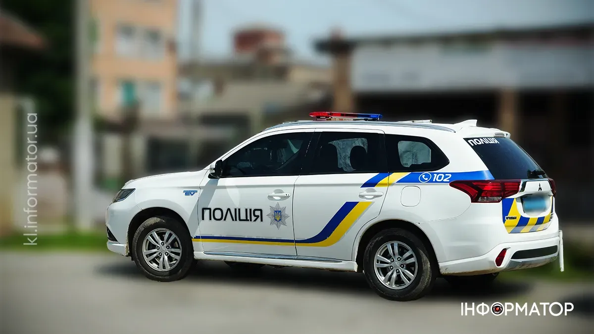 У Коломиї службове авто поліції збило собаку
