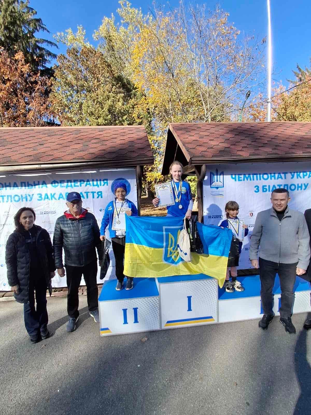 Юні біатлоністи з Ворохтянської громади вибороли медалі на змаганнях у Закарпатті 1