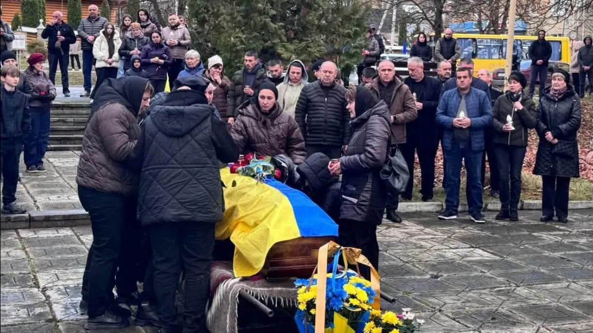 У Верховині віддали шану загиблому воїну Дмитру Коровчуку