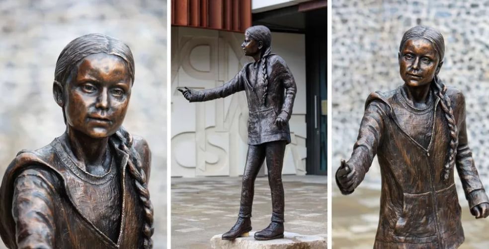 Статуя была демонтирована в прошлом году для ремонта Статуя была демонтирована в прошлом году для ремонта