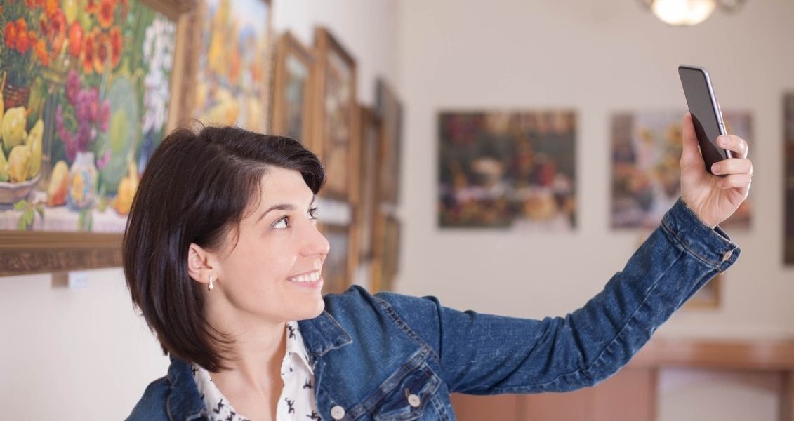 Не використовувати спалахи при зніманні (спалахи можуть зашкодити якості історичних раритетів)