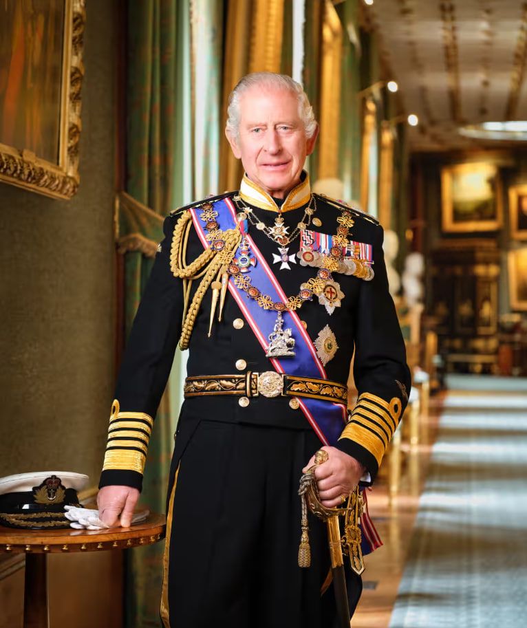 Офіційний портрет короля Карла ІІІ Офіційний портрет короля Карла ІІІ