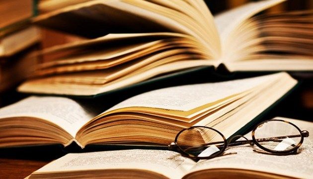 Тезаурус Роже – не первый словарь. Известная книга синонимов, созданная греческим писателем и историком Филоном Библским, датирована I в. н.э.