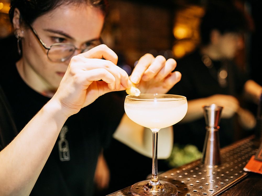 Явна користь - у заміні алкоголю на магній. Явна користь - у заміні алкоголю на магній.