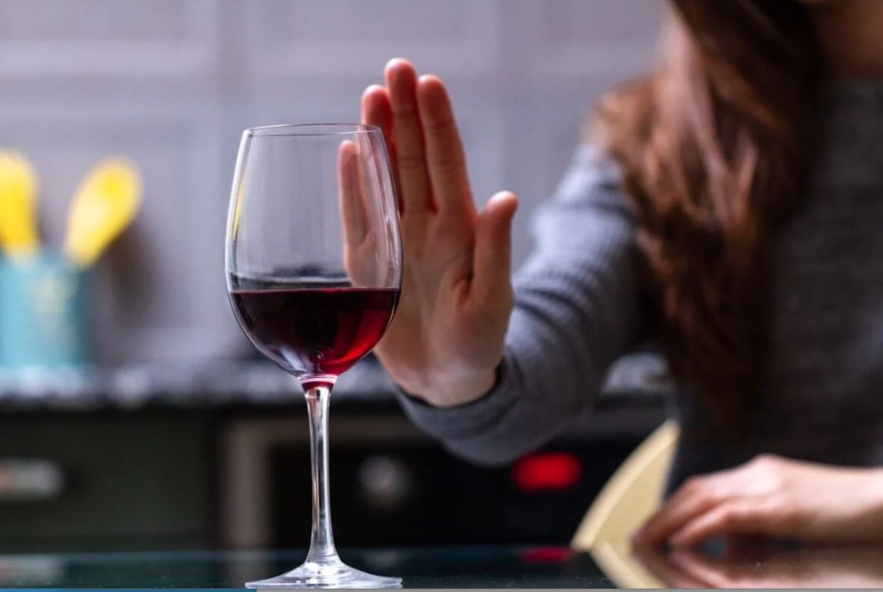 Чим раніше кинеш пити, тим швидше відновиться печінка. Чим раніше кинеш пити, тим швидше відновиться печінка.