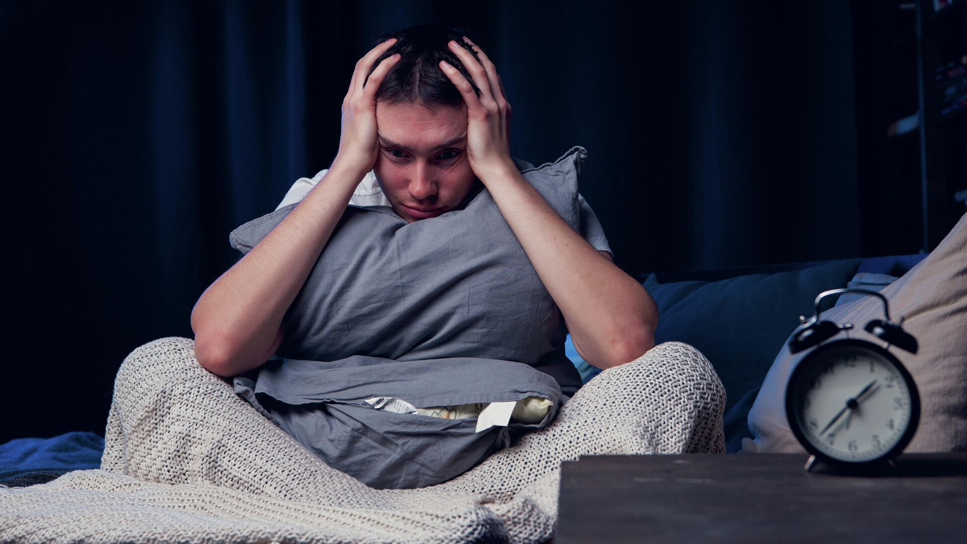 Недостаток сна напрямую связан с повышение уровня опасного жира.