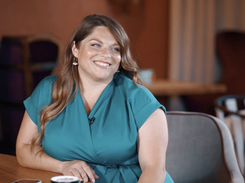 Неля Шовкопляс