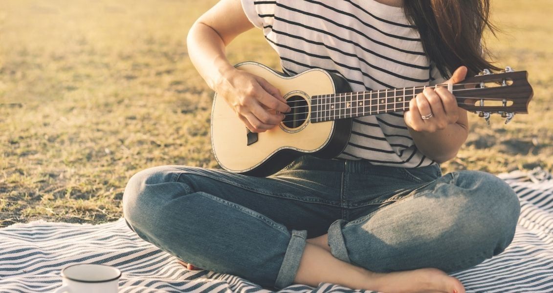 Цель Дня укулеле – привлечь внимание общества к уникальному звучанию музыкального инструмента и побуждать всех желающих обучать игру на невероятной минигитаре