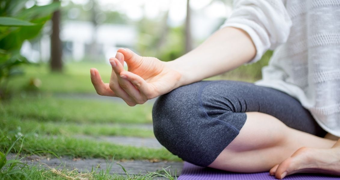 В День Нірвани заведено міркувати про можливу втрату близьких людей, власну смерть та непостійність цього світу