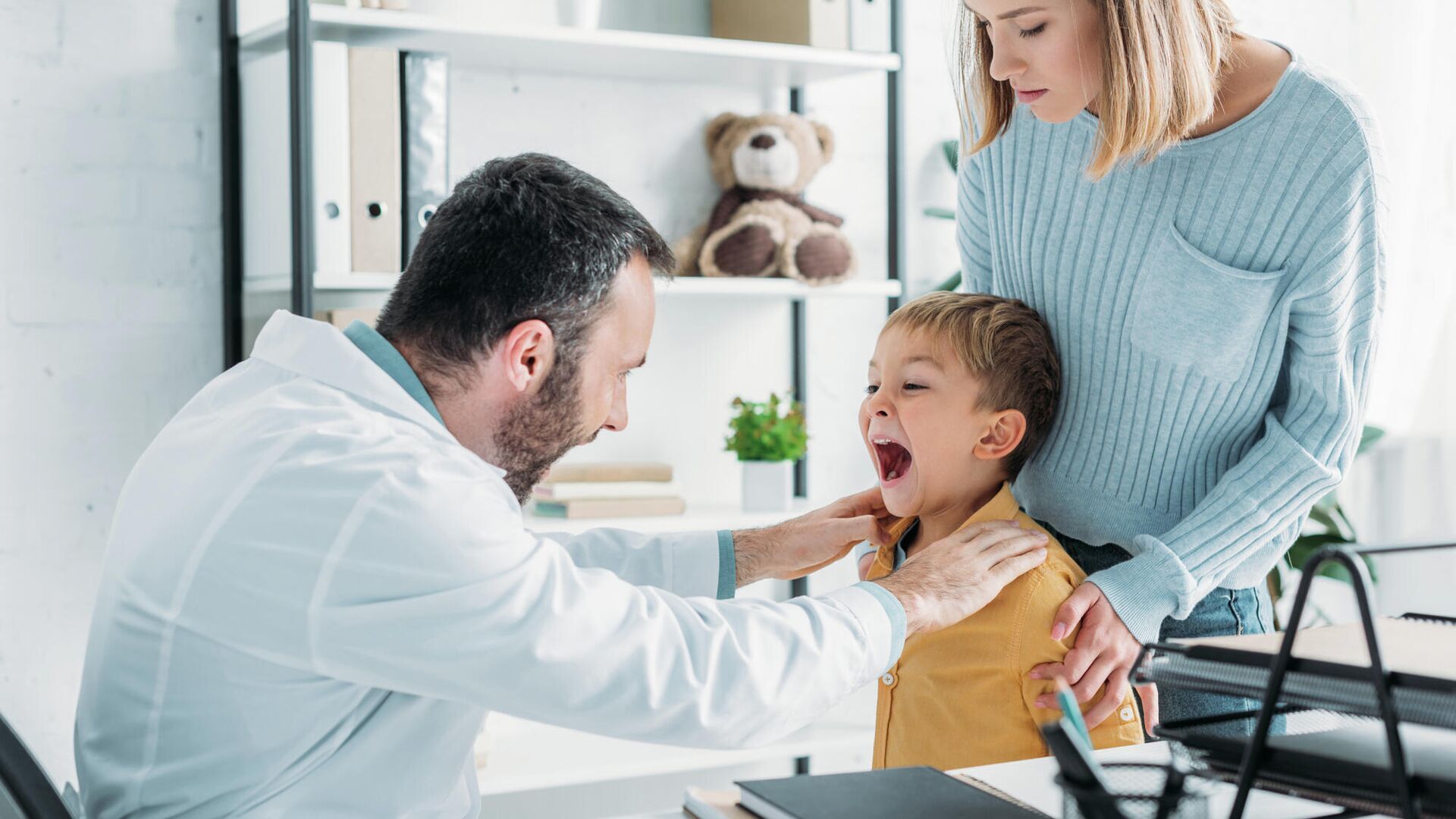 Грипп дети переносят тяжелее, чем коронавирус, и с лечением лучше не затягивать. Грипп дети переносят тяжелее, чем коронавирус, и с лечением лучше не затягивать.