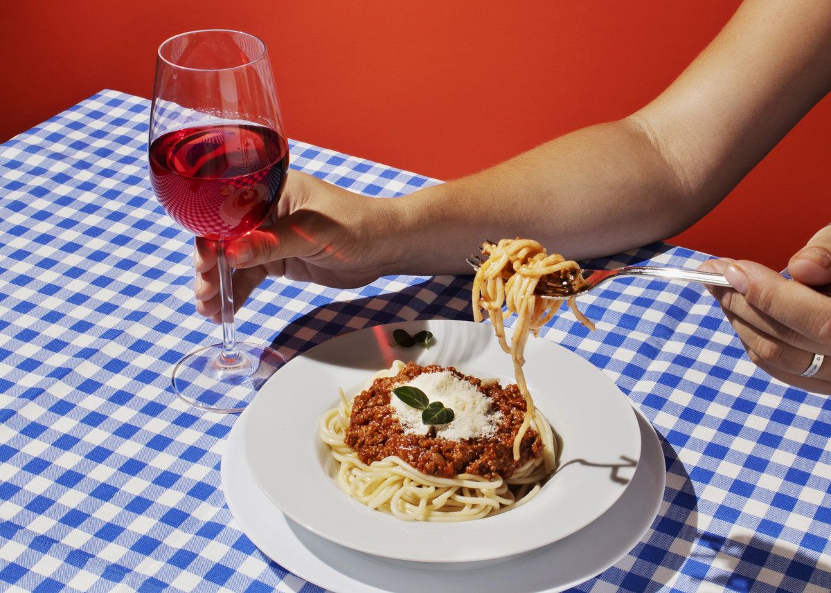 Пасты должно быть мало, а вместо мяса - овощи. Пасты должно быть мало, а вместо мяса - овощи.