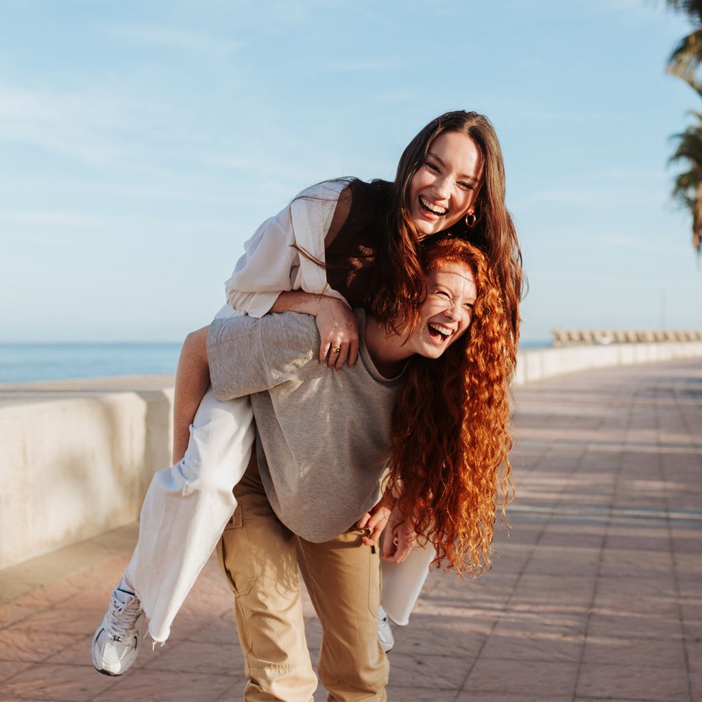 У цей день подруги по всьому світі збираються разом, влаштовуючи посиденьки