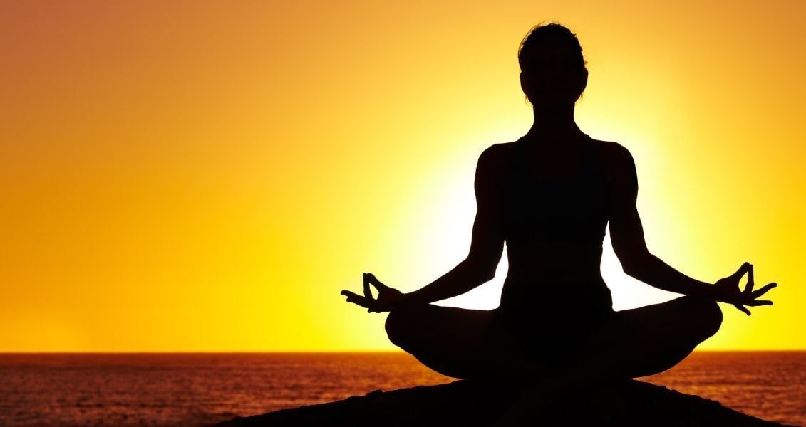 Найкраще цей день присвятити таким практикам як йога, медитація, молитва, співання мантр. Можна також провести день наодинці із природою Найкраще цей день присвятити таким практикам як йога, медитація, молитва, співання мантр. Можна також провести день наодинці із природою