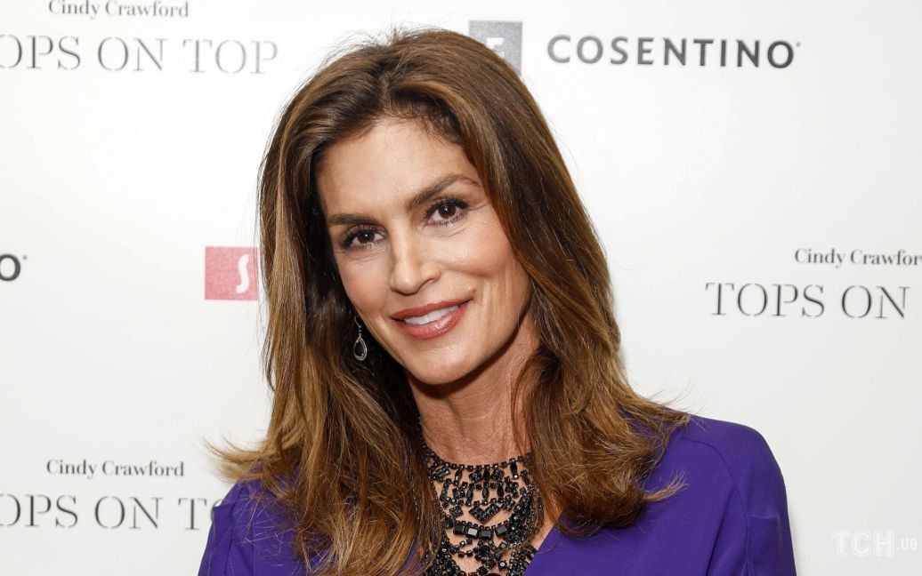 Синди Кроуфорд точно знает, как держать форму!