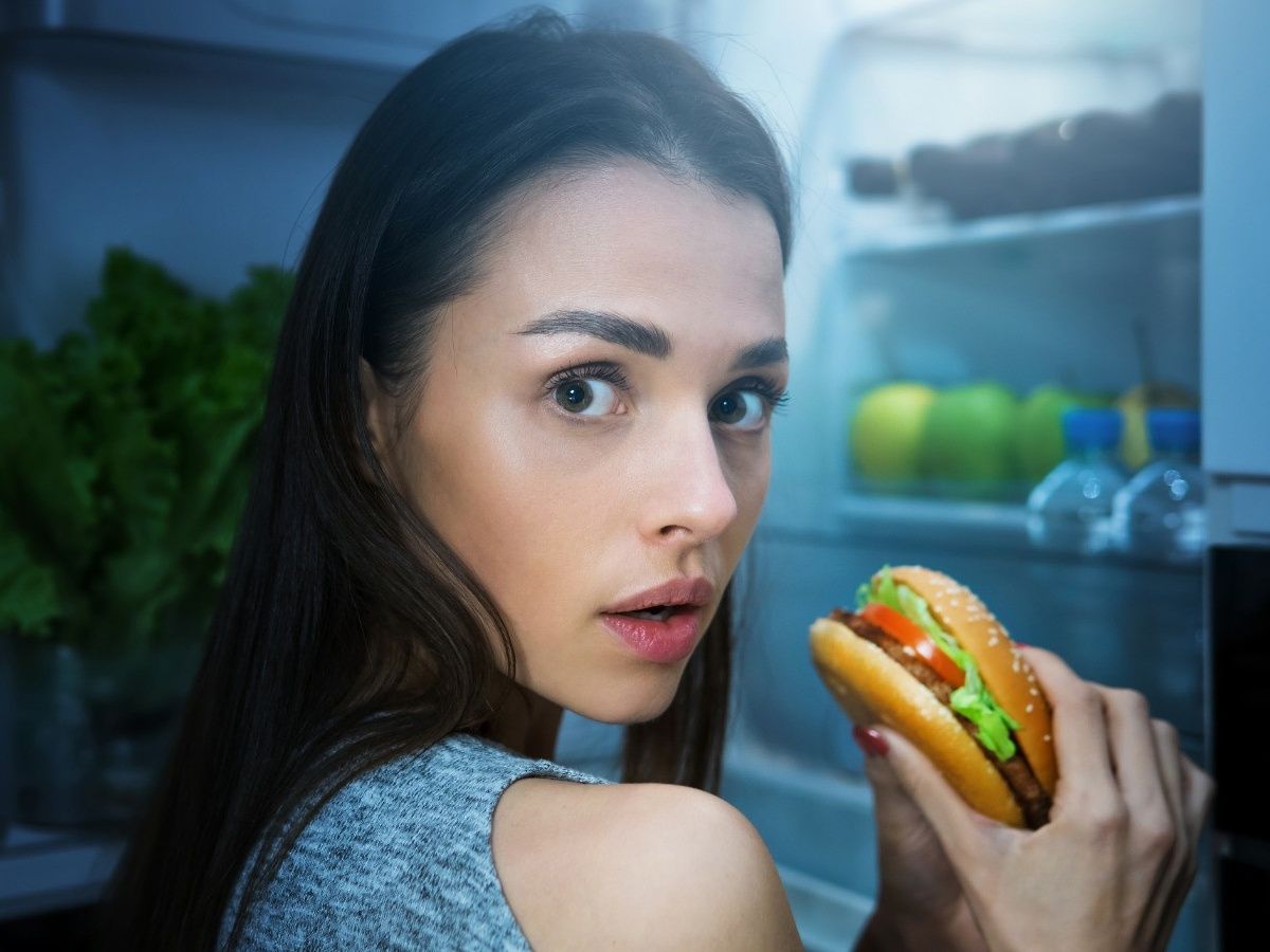 Іноді дозволяючи собі шкідливе, легше дотримуватися правильного харчування. Іноді дозволяючи собі шкідливе, легше дотримуватися правильного харчування.