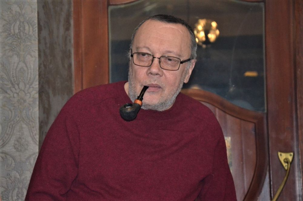 Володимир Комаров