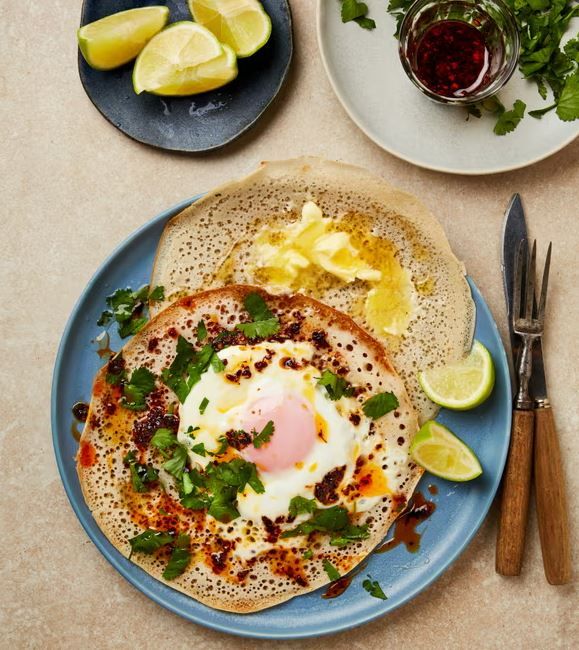 Такі млинці стануть чудовим доповненням до гарніру чи основної страви!