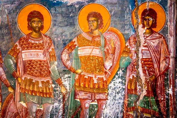 В этот день опасаются ходить в лес. Там можно встретить только что проснувшегося медведя