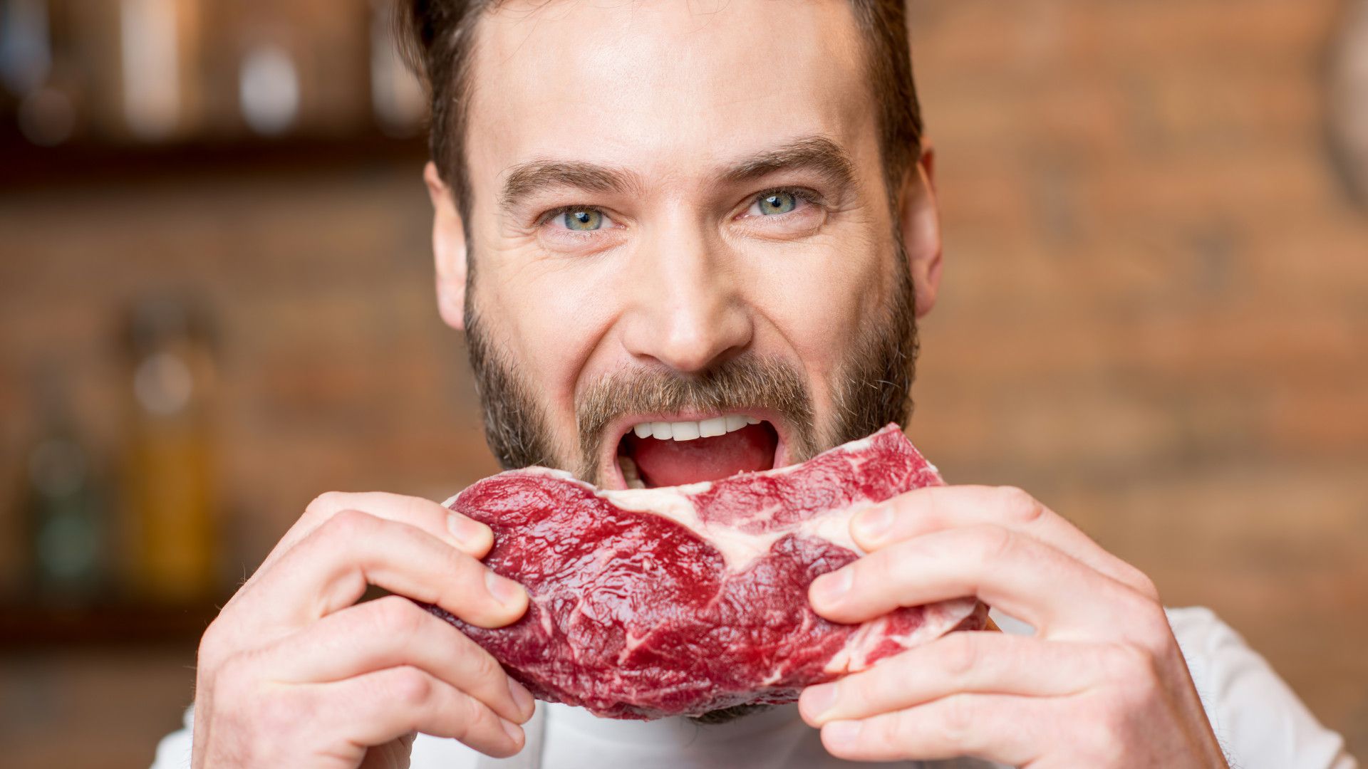 Амбре после красного мяса может задержаться на несколько дней. Амбре после красного мяса может задержаться на несколько дней.