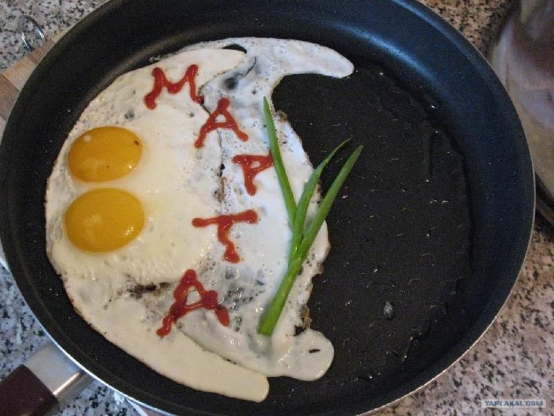 Подавати сніданок на сковороді - справа провальна і навіть небезпечна.