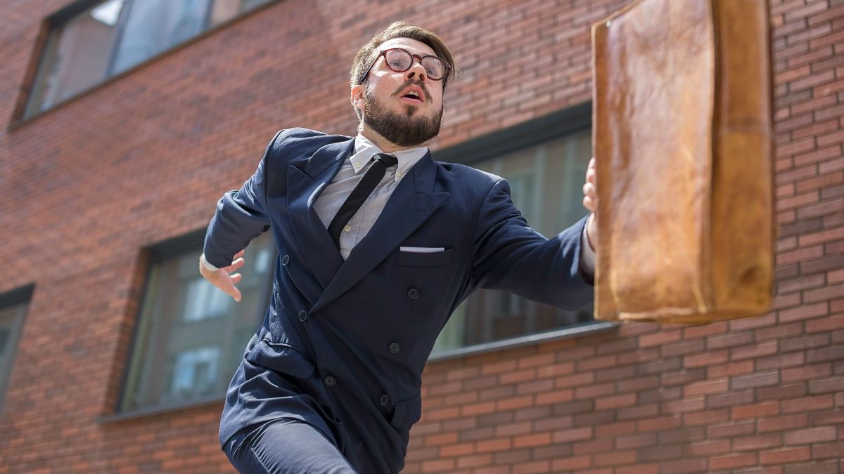 Як і з будь-якою іншою поганою звичкою, з непунктуальністю можна впоратися. Як і з будь-якою іншою поганою звичкою, з непунктуальністю можна впоратися.