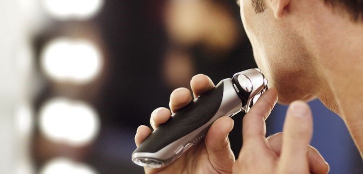 Электрическая бритва – вершина технических достижений в области бритья, она существенно облегчает жизнь современных мужчин и по праву занимает достойное место среди лучших изобретений человечества Электрическая бритва – вершина технических достижений в области бритья, она существенно облегчает жизнь современных мужчин и по праву занимает достойное место среди лучших изобретений человечества