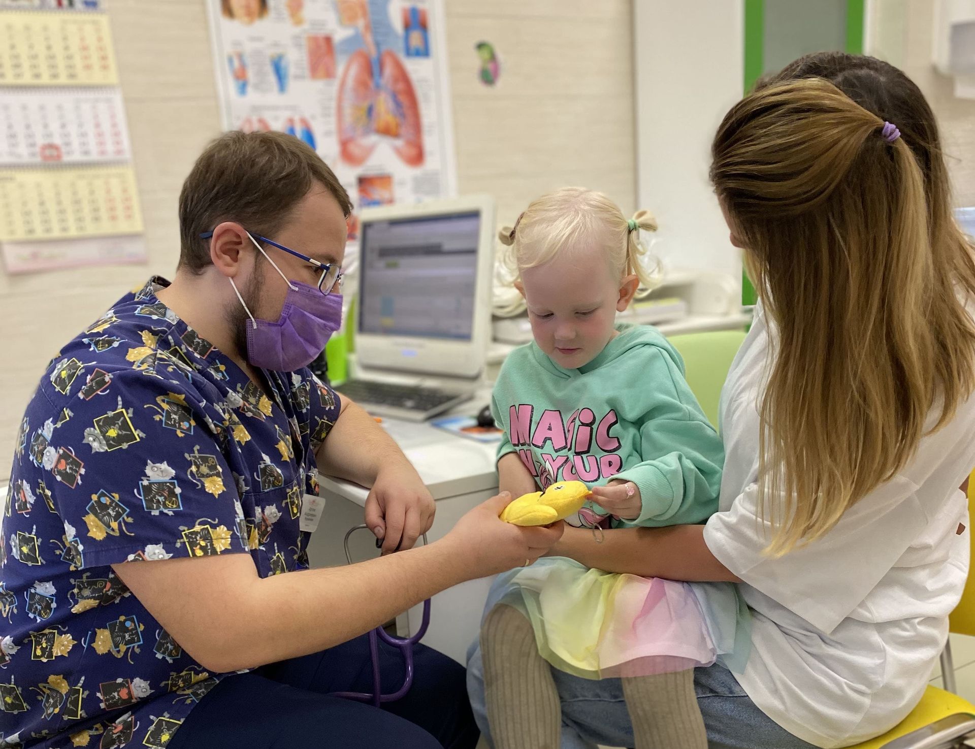 Сейчас как никогда нужно сделать хотя бы минимальную серию прививок. Сейчас как никогда нужно сделать хотя бы минимальную серию прививок.