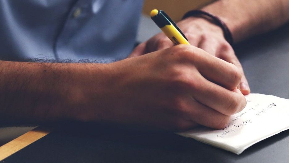 У багатьох народів весняне рівнодення було початком Нового року. У багатьох народів весняне рівнодення було початком Нового року.