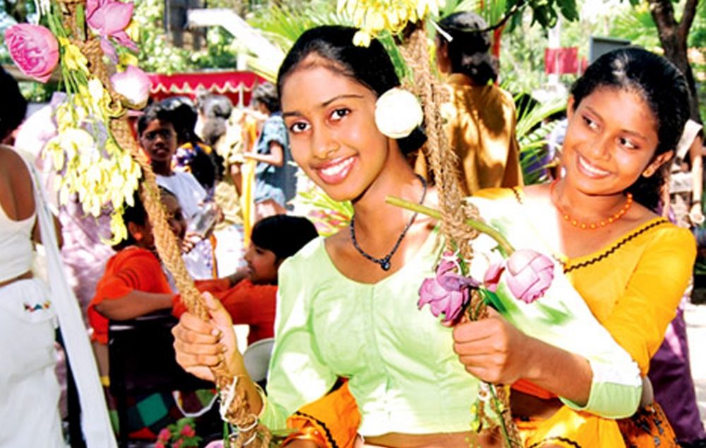 Дата свята визначається положенням зірок. Дата свята визначається положенням зірок.