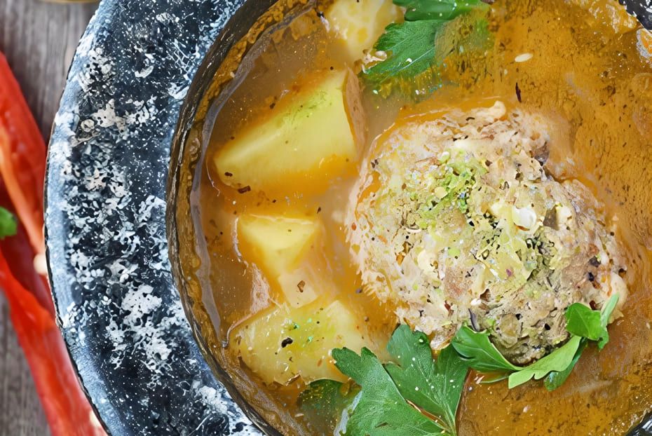 Кололик - вірменський суп з українським коірнням.