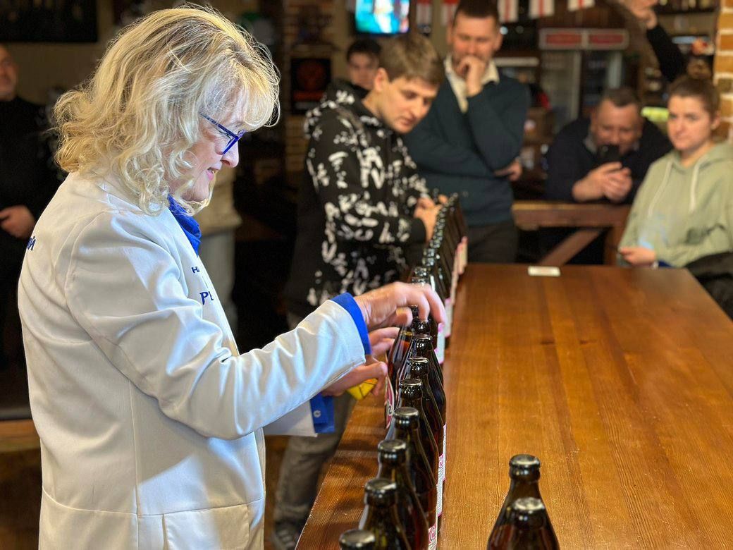 Усі пляшки перевірили на міцність закриття Усі пляшки перевірили на міцність закриття