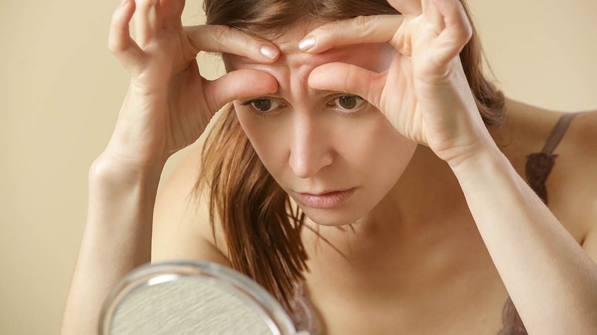 Правильно "кормить" кожу нужно уже в молодом возрасте, пока не поздно.