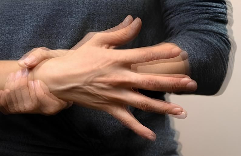 Тремор рук - дуже неприємне явище!