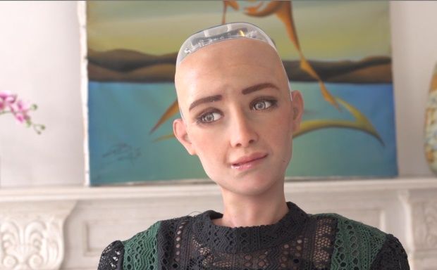 может имитировать более 60 выражений человеческого лица может имитировать более 60 выражений человеческого лица