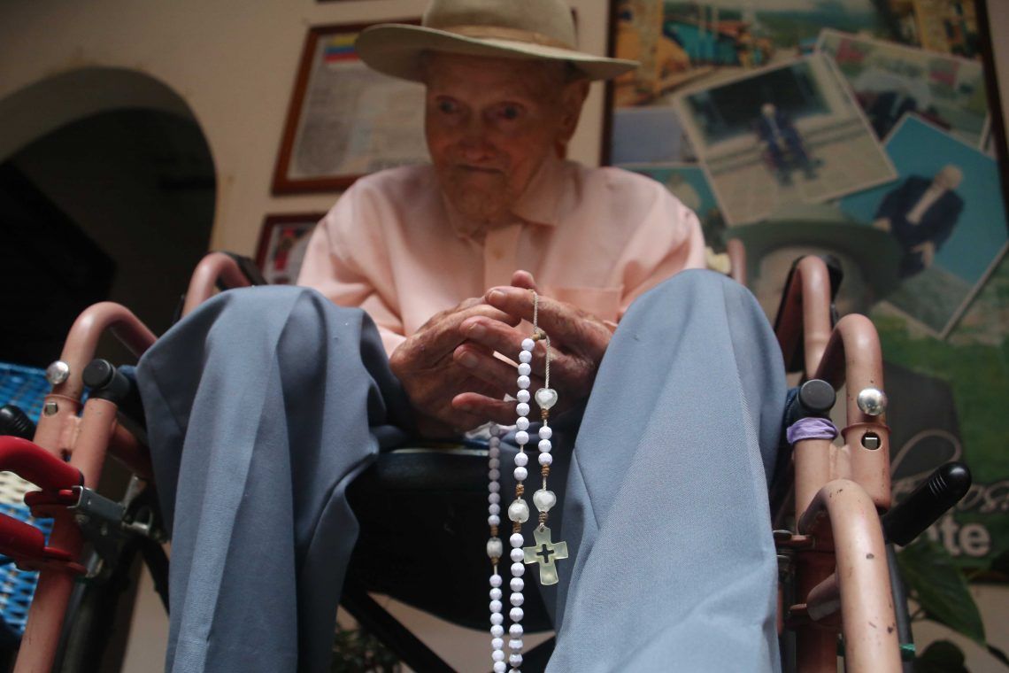 Перес Мора був віруючою людиноою Перес Мора був віруючою людиноою