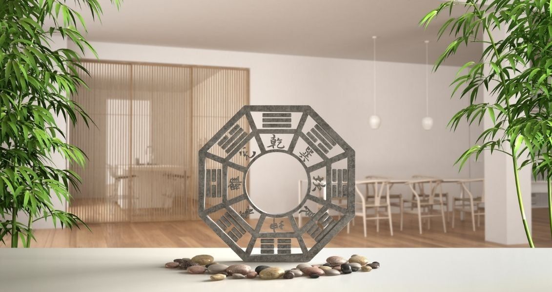 Фен-шуй навчає організованості та охайності, адже неорганізований простір - це поживне середовище для стресу, депресії та нещастя Фен-шуй навчає організованості та охайності, адже неорганізований простір - це поживне середовище для стресу, депресії та нещастя