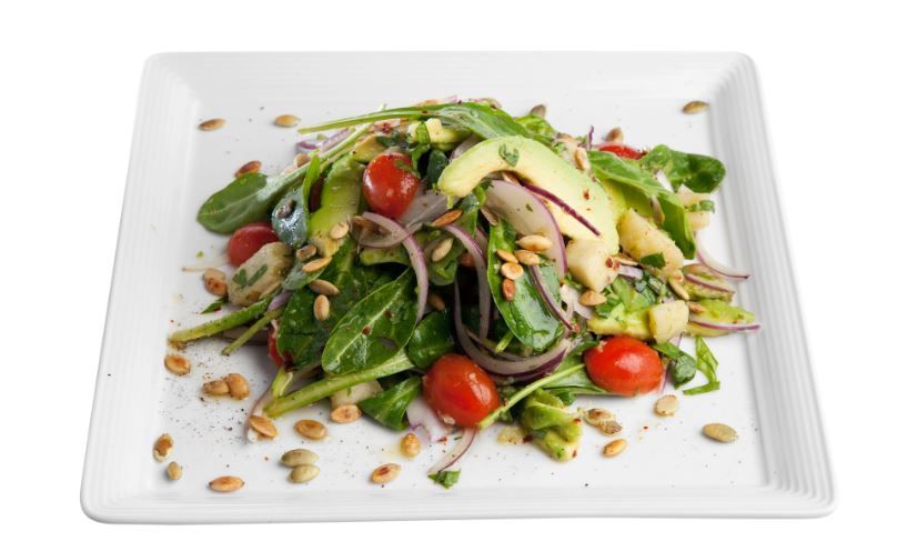 Цей салат дуже свіжий та корисний!