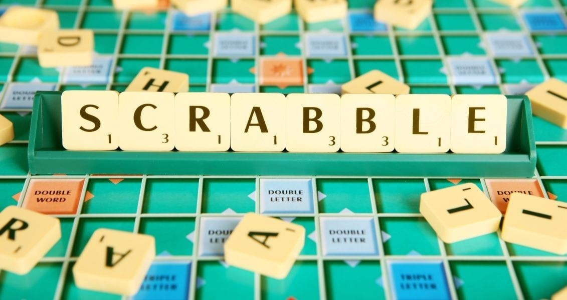 Ерудит-Scrabble вже багато років є однією із найбільш популярних ігор в світі. Вона випускається 29 різними мовами і понад 150 мільйонів ігор були продані в 121 країні світу Ерудит-Scrabble вже багато років є однією із найбільш популярних ігор в світі. Вона випускається 29 різними мовами і понад 150 мільйонів ігор були продані в 121 країні світу
