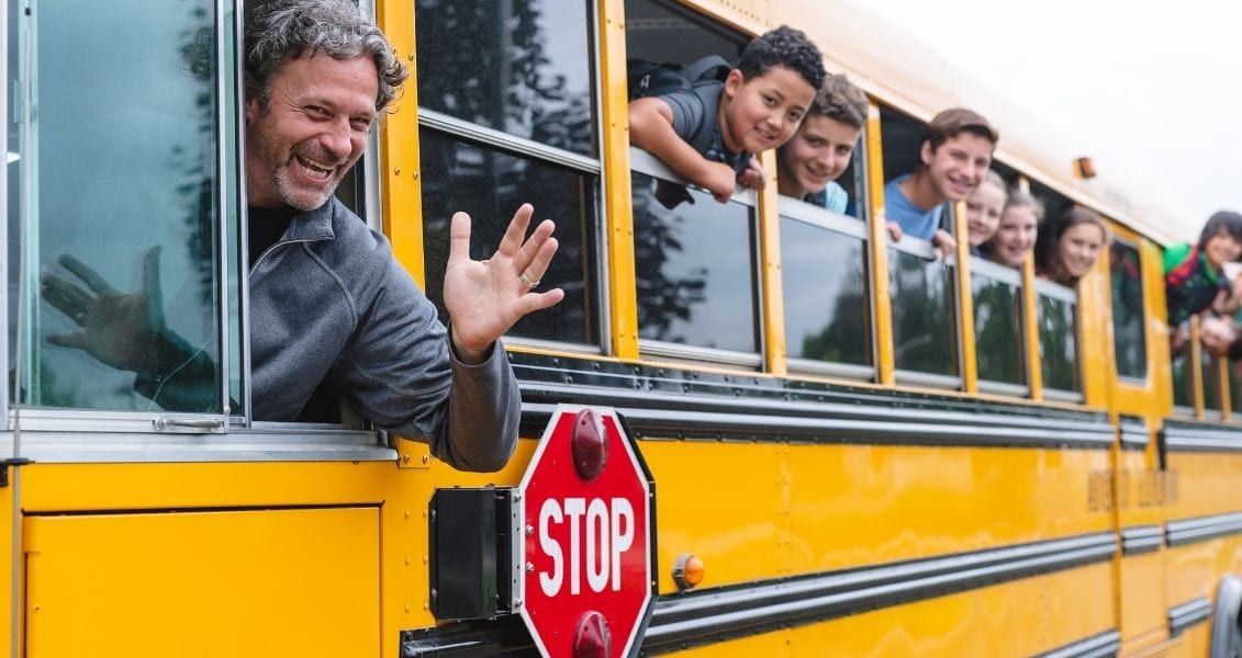 Метою події є подяка водіям шкільних автобусів за їхню дуже відповідальну та нелегку працю