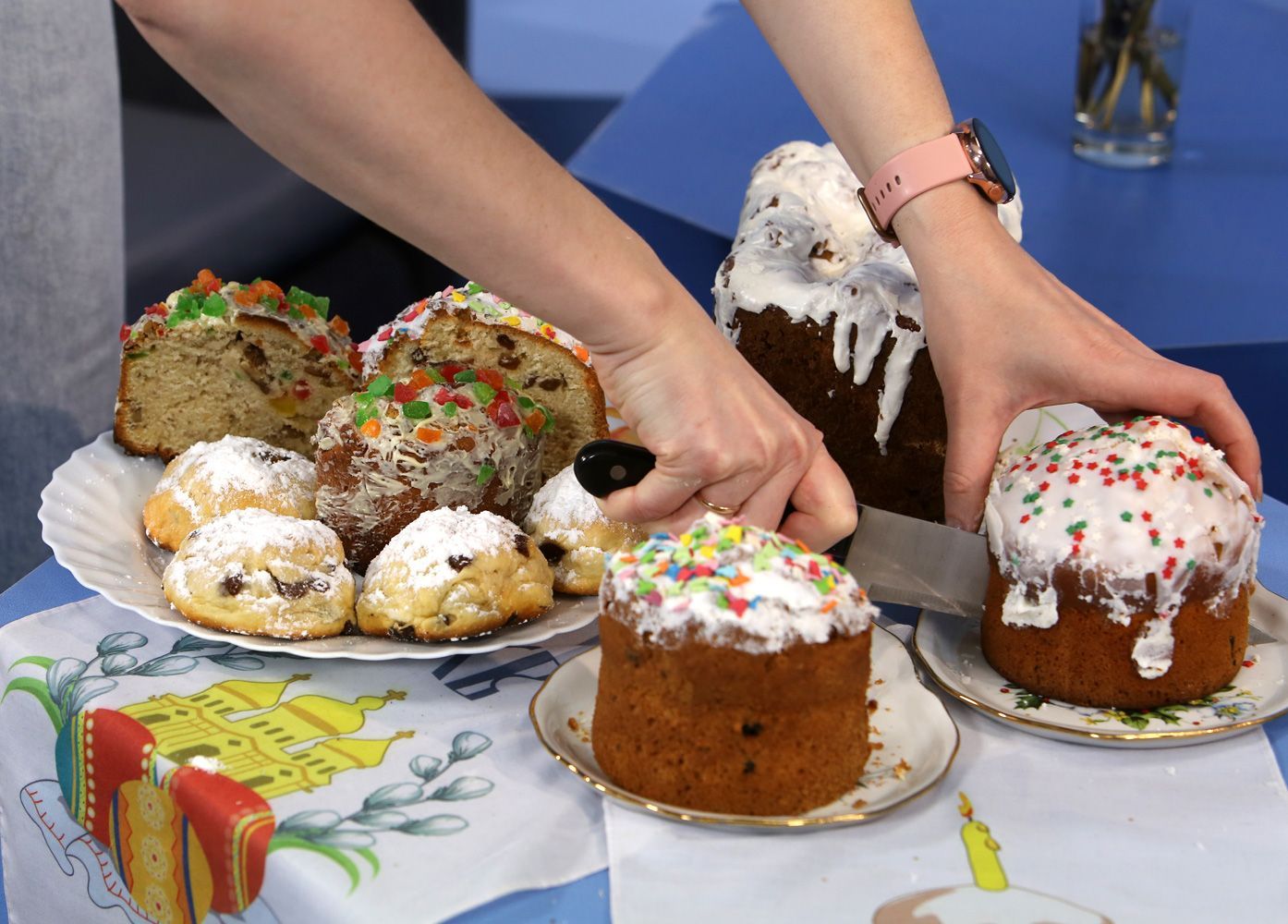 Каким бы ни был рецепт, праздничное настроение пасхальная выпечка гарантирует. Каким бы ни был рецепт, праздничное настроение пасхальная выпечка гарантирует.