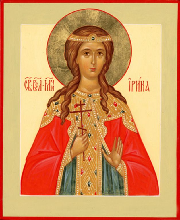 Дівчата вдень і ввечері водять хороводи і читають замовляння на врожай