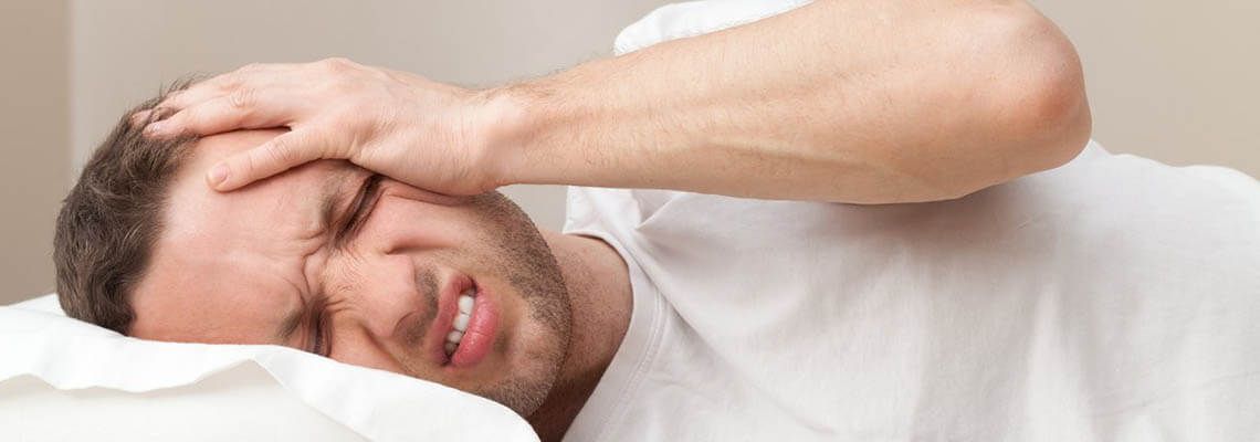 Сильная боль может длиться целые сутки. Сильная боль может длиться целые сутки.