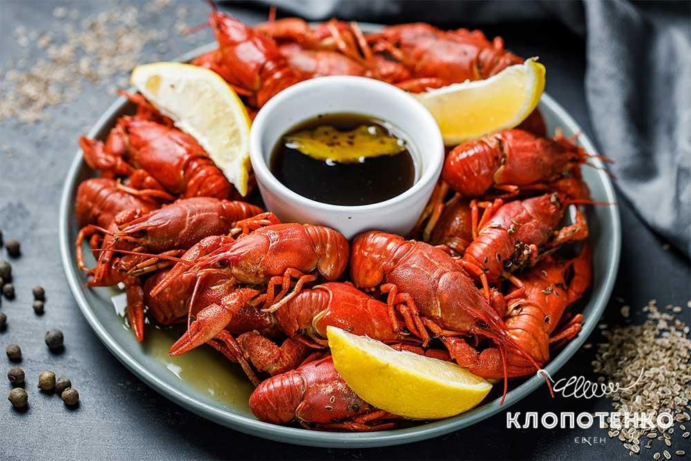 шеф-повар Евгений Клопотенко, очевидно, любит кубинскую кухню, потому что и раков готовит на отлично! шеф-повар Евгений Клопотенко, очевидно, любит кубинскую кухню, потому что и раков готовит на отлично!