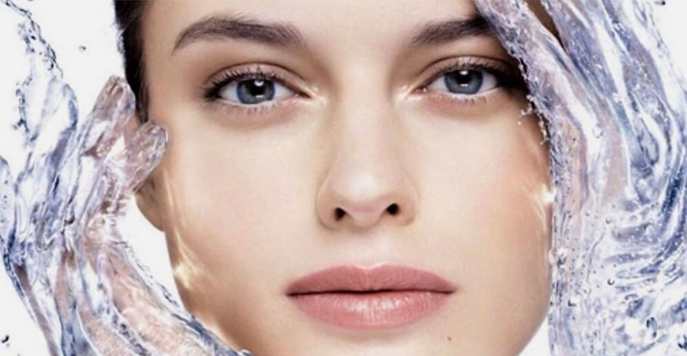 Брак вологи теж може бути причиною появи прищів. Брак вологи теж може бути причиною появи прищів.