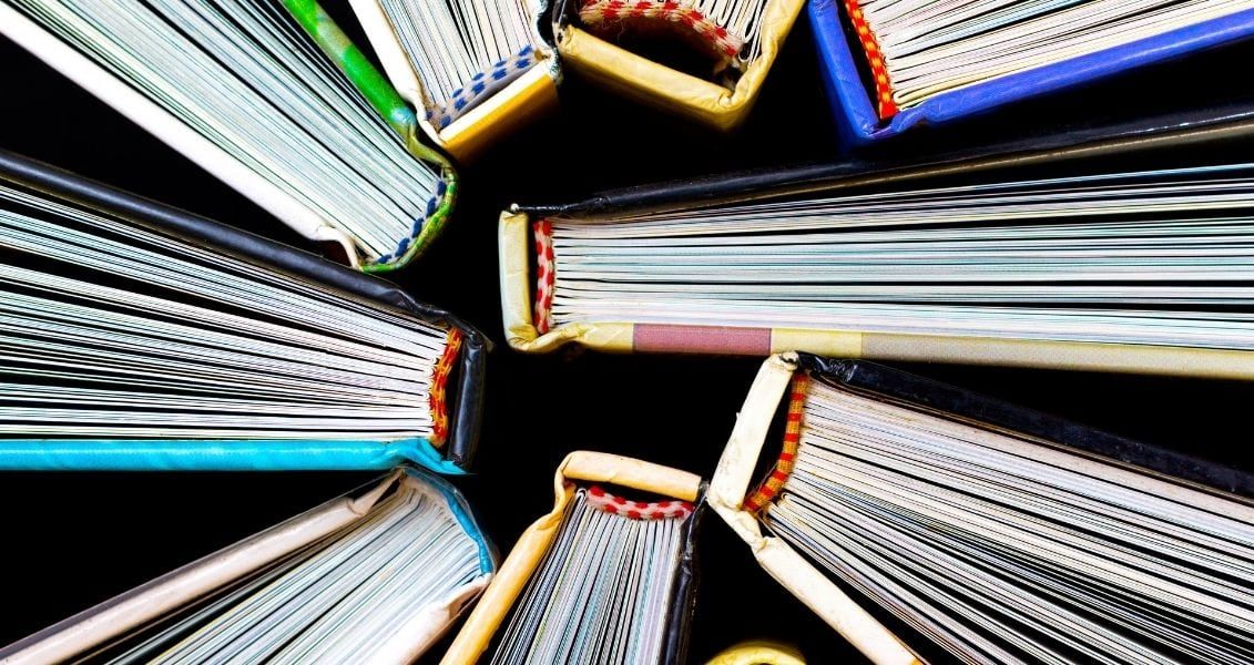 Для издания книг необходимо иметь немалый запас знаний и терпения, поэтому не удивительно, что у работников издательств и полиграфии есть свой праздник