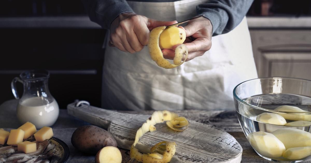 Можна зробити чіпси, а можна маску від набряків. Можна зробити чіпси, а можна маску від набряків.